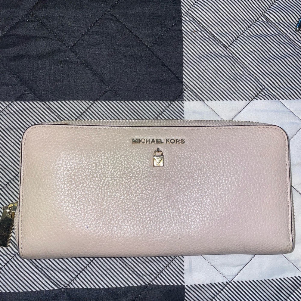 Michael Kors wallet
